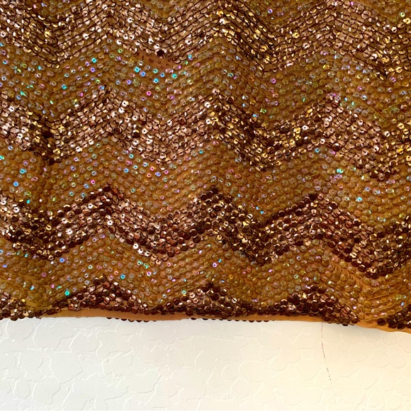 Alice & Olivia Zigzag Sequin Shift Party Dress. Size: 2. Great condition overall - Picture 3 of 16